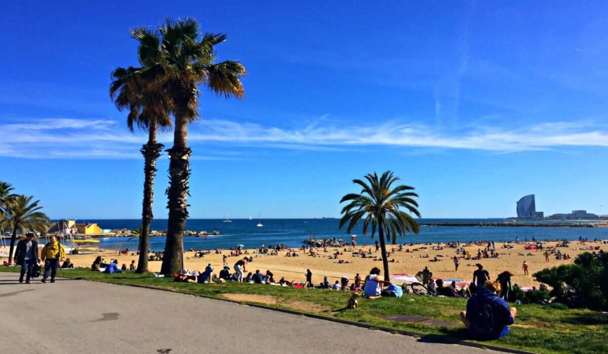 Overview of Weather in Barcelona in October