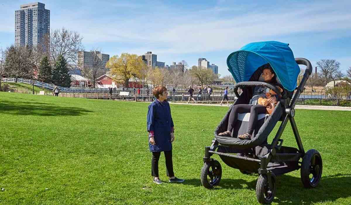 Is the Zoe Stroller good for European cobblestones? 